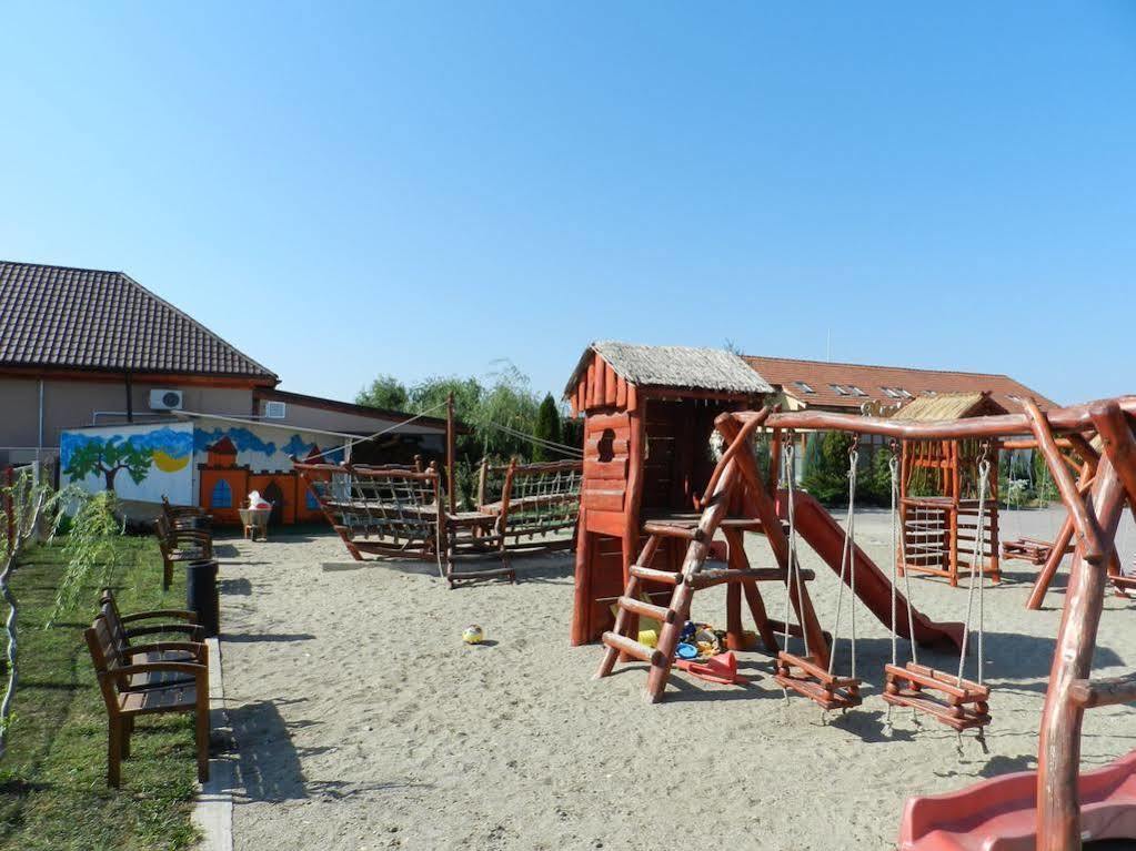 Anette Resort & Spa Covaci Exterior photo